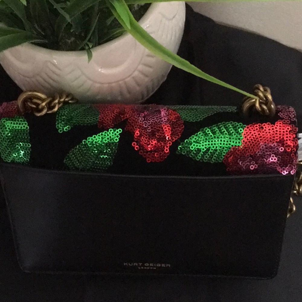 - Kurt Geiger London Kurt Geiger London
Shoreditch Floral Sequin Small Cro… - Picture 7 of 16
